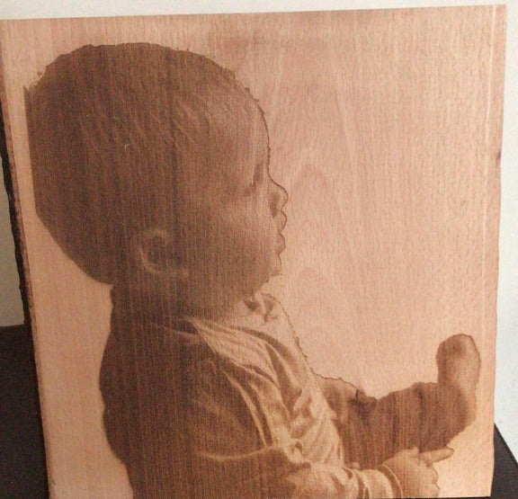 Customised picture on a wooden board.